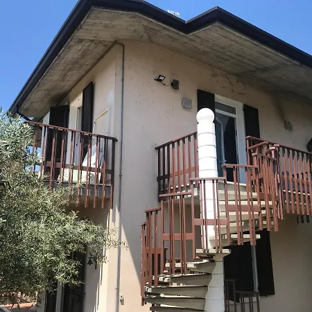 Porto La Zattera Desenzano Apartment